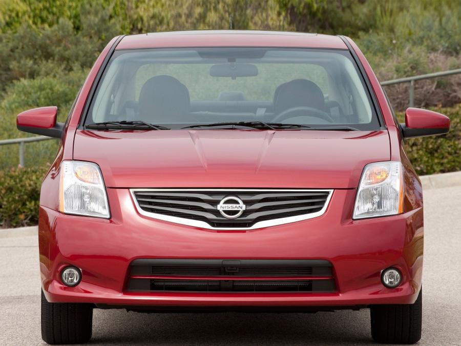  Nissan Sentra 2009 года  (фото 6 из 17)